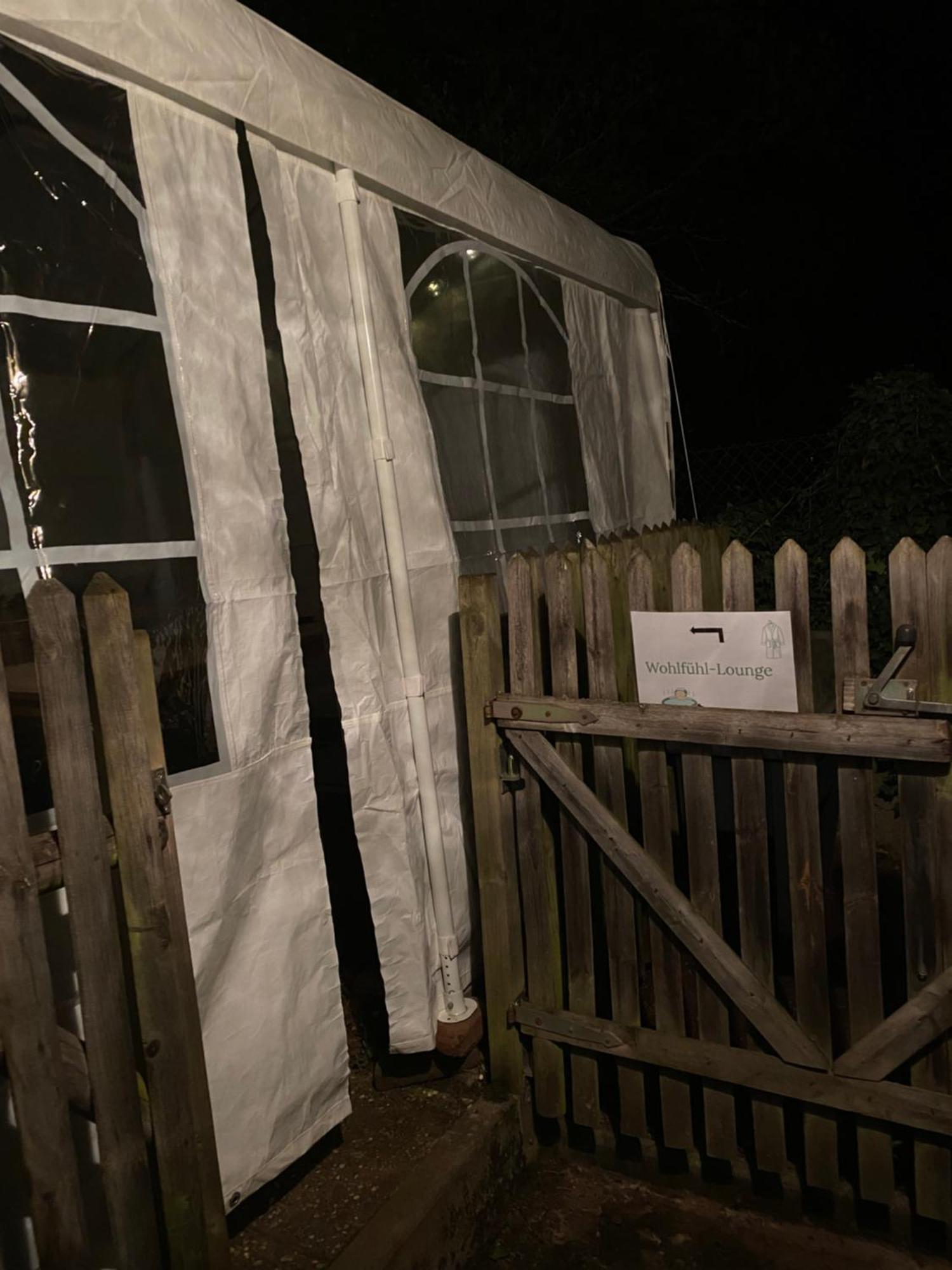 Gemuetliche Rustikale Wohnung Mit Kamin Und Optionalem Whirlpool バート・ゾーベルンハイム エクステリア 写真
